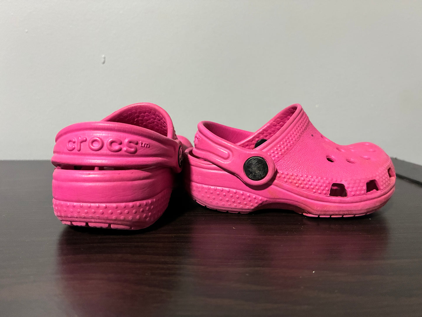 CROCS pink